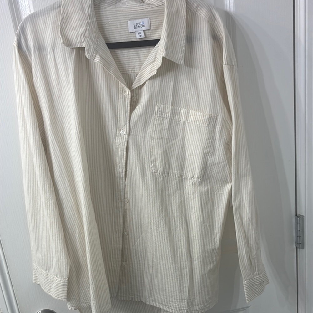 Croft & Barrow Cream Casual Button Down cotton Shirt